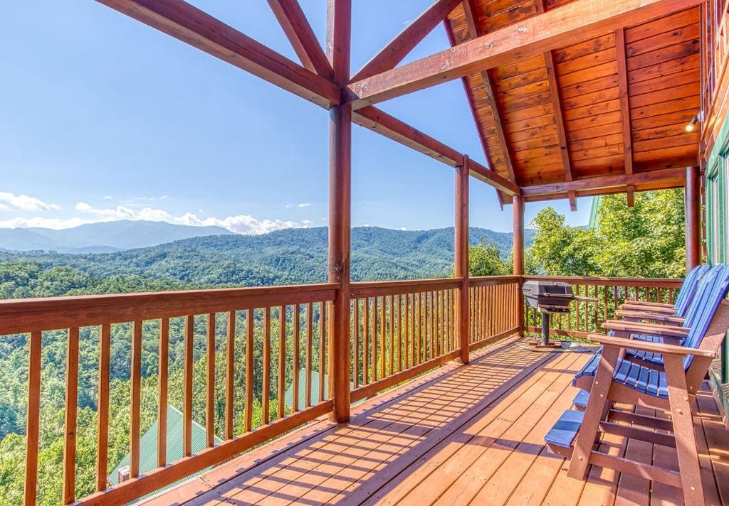 A Higher Calling, 1089 Of Free Area Attraction Tickets For Each Paid Day, Dollywood And More! Pigeon Forge Extérieur photo